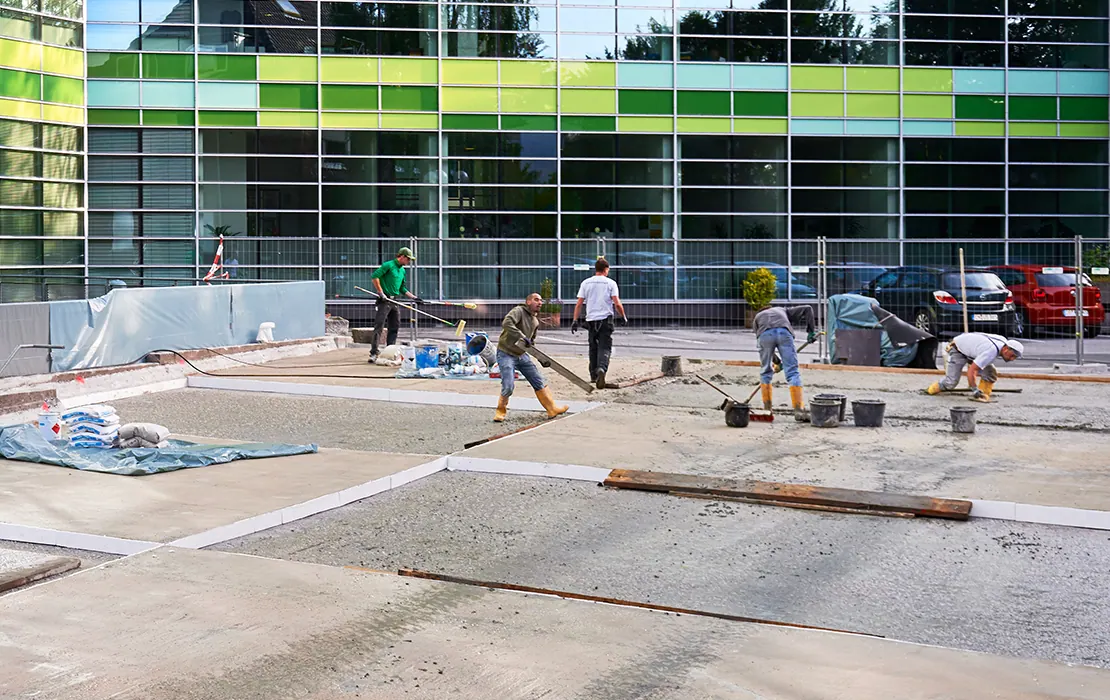 Parkdeck in Dortmund Verdichten Gefällebeton - Caspar Köchling